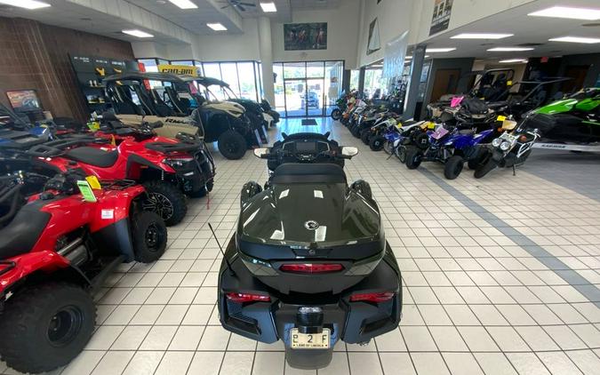 2023 Can-Am™ Spyder RT Sea-To-Sky