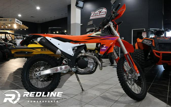 2024 KTM 500 EXC-F Six Days First Look [Fast Facts]