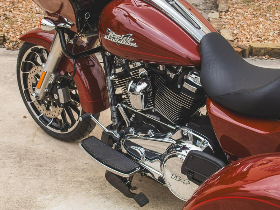 2024 Harley-Davidson® FLTRT - Road Glide® 3