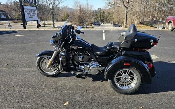 2024 Harley-Davidson Trike FLHTCUTG - Tri Glide Ultra