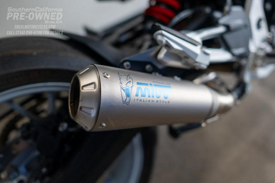 2023 BMW F 900 XR Light White