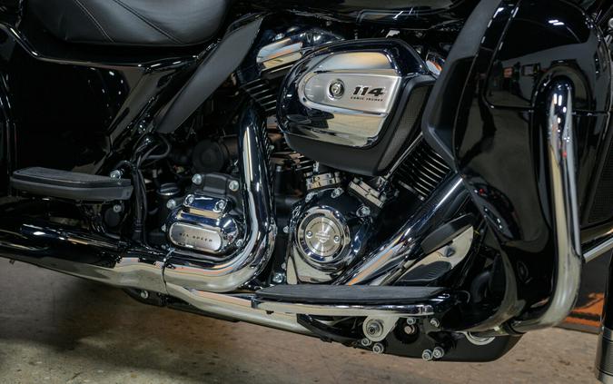 2024 Harley-Davidson Tri Glide Ultra Trike FLHTCUTG