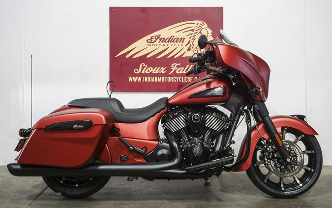 2024 Indian Motorcycle® Chieftain® Dark Horse® Sunset Red Smoke