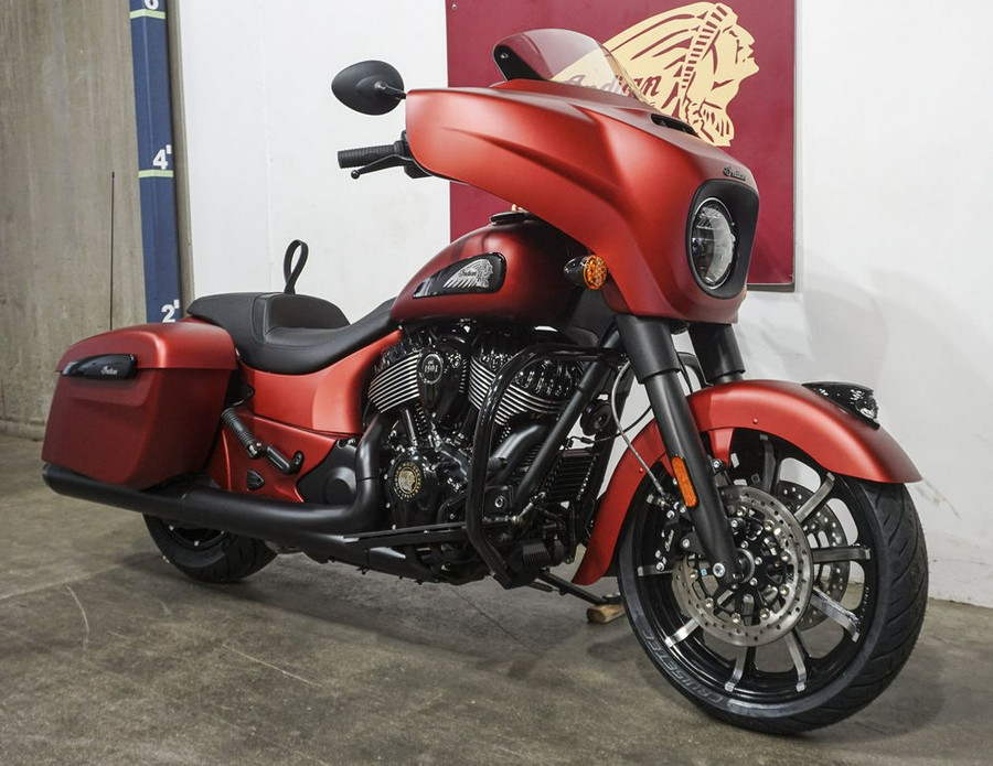 2024 Indian Motorcycle® Chieftain® Dark Horse® Sunset Red Smoke