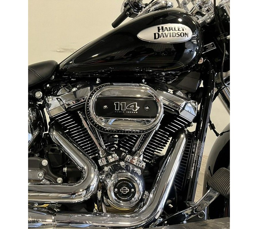 2022 Harley-Davidson® FLHCS - Heritage Classic 114