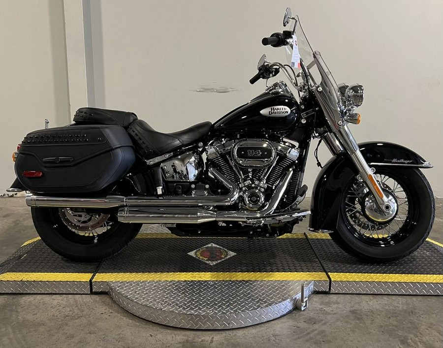 2022 Harley-Davidson® FLHCS - Heritage Classic 114