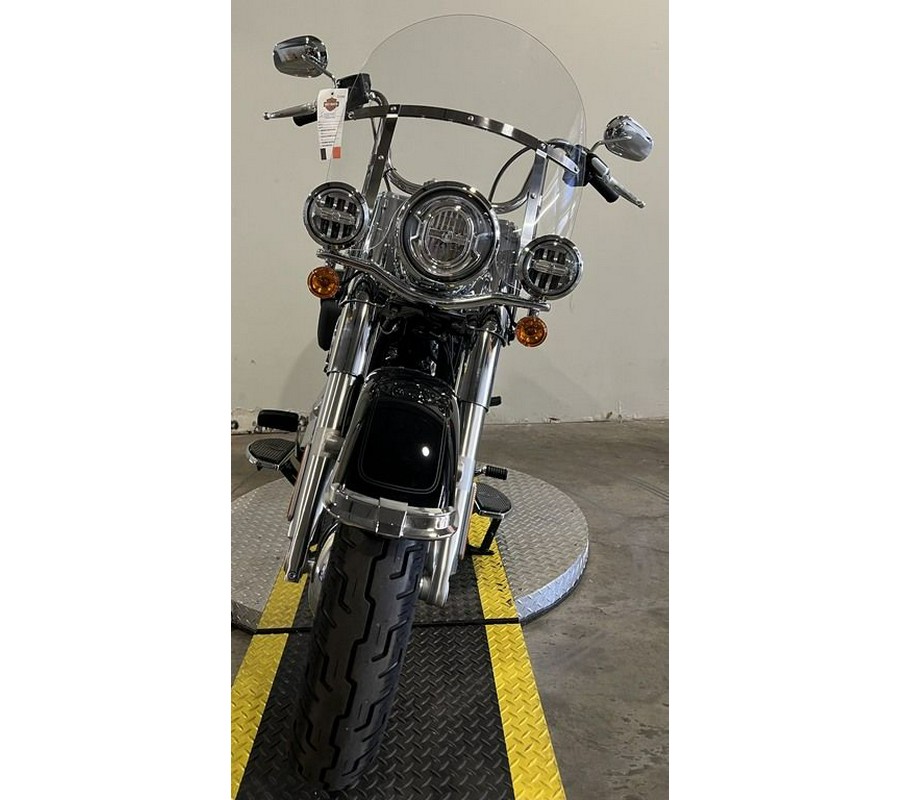 2022 Harley-Davidson® FLHCS - Heritage Classic 114