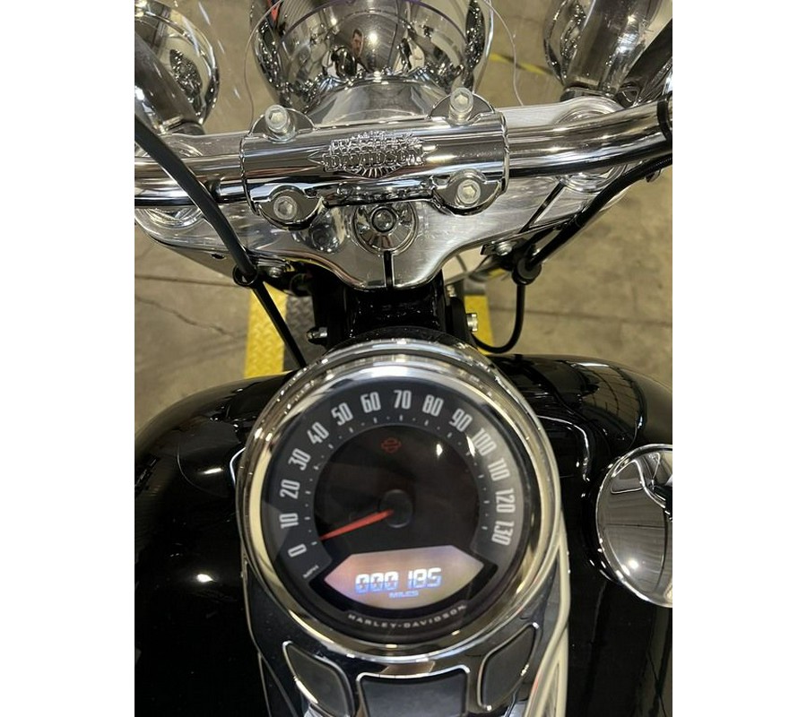 2022 Harley-Davidson® FLHCS - Heritage Classic 114