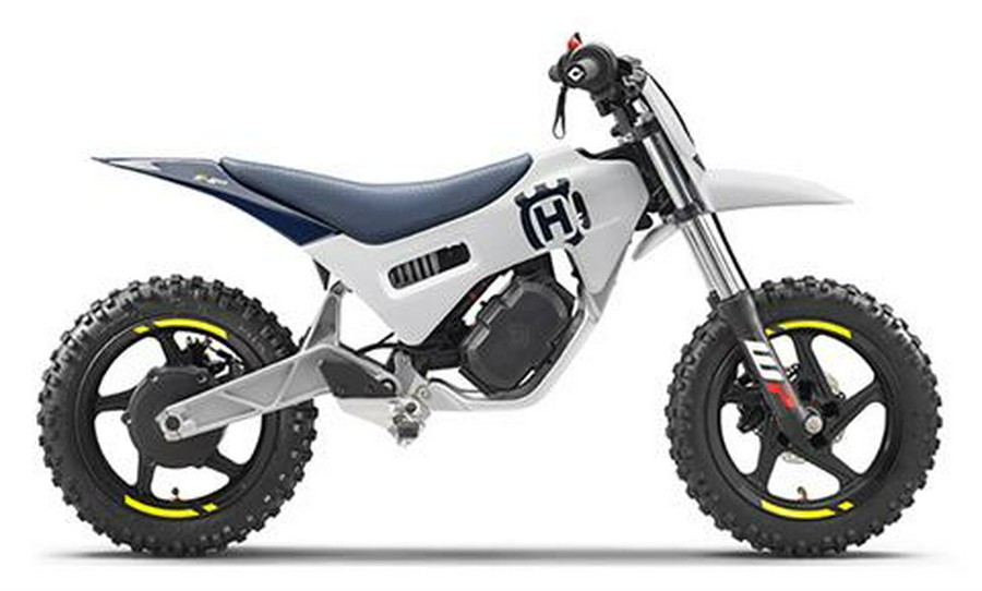 2025 Husqvarna EE 2