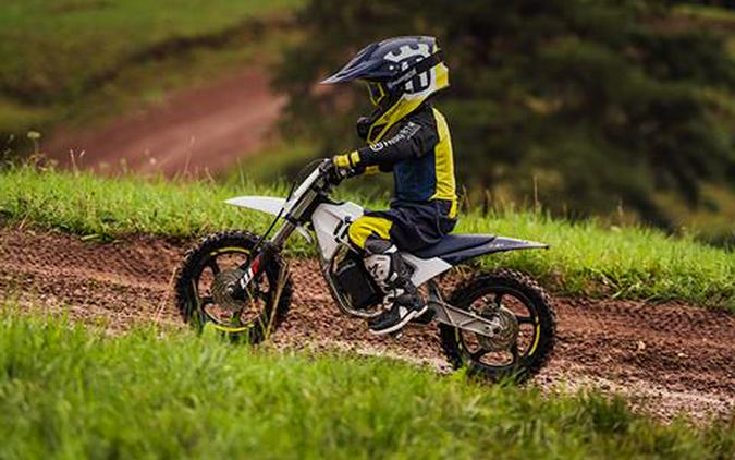 2025 Husqvarna EE 2