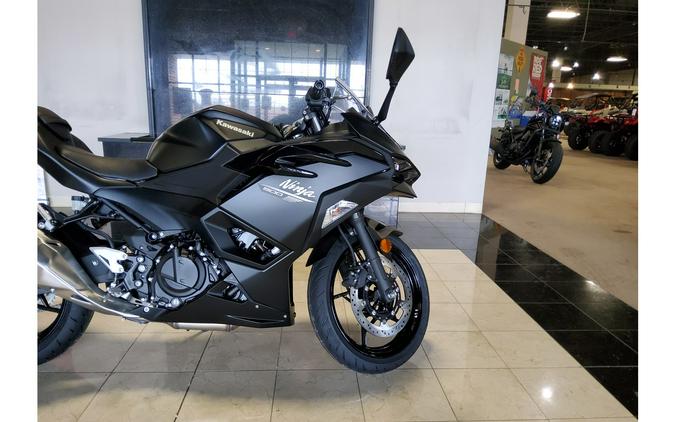 2026 Kawasaki NINJA 500 BASE