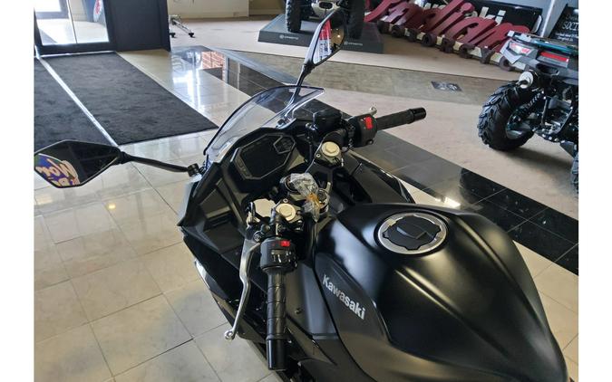 2026 Kawasaki NINJA 500 BASE