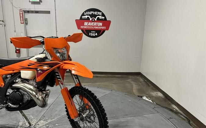 2026 KTM XC 300 W