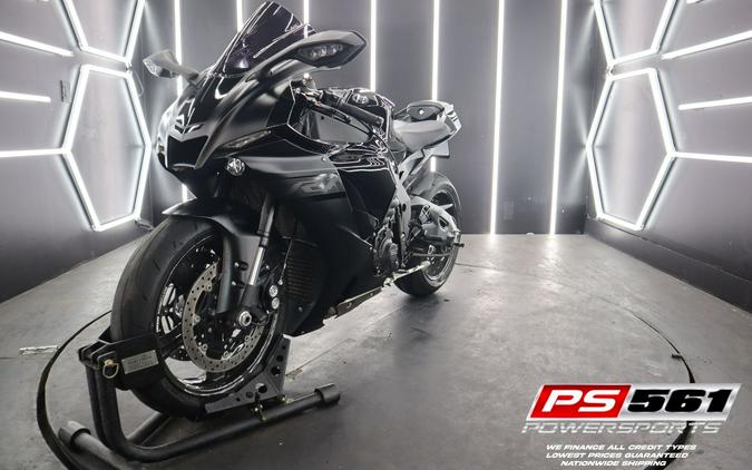 2021 Yamaha Motor Corp., USA YZF-R1