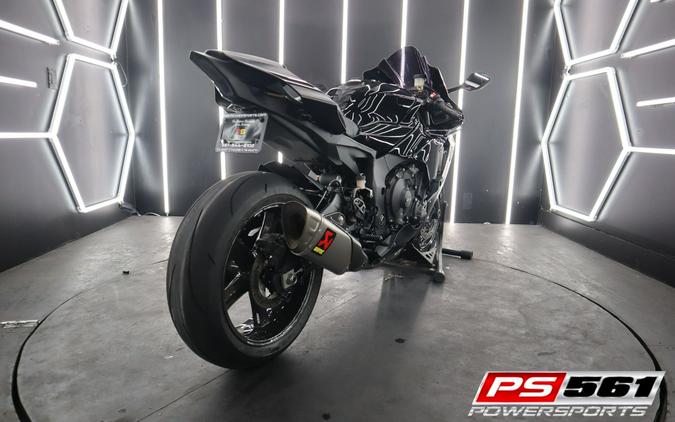 2021 Yamaha Motor Corp., USA YZF-R1