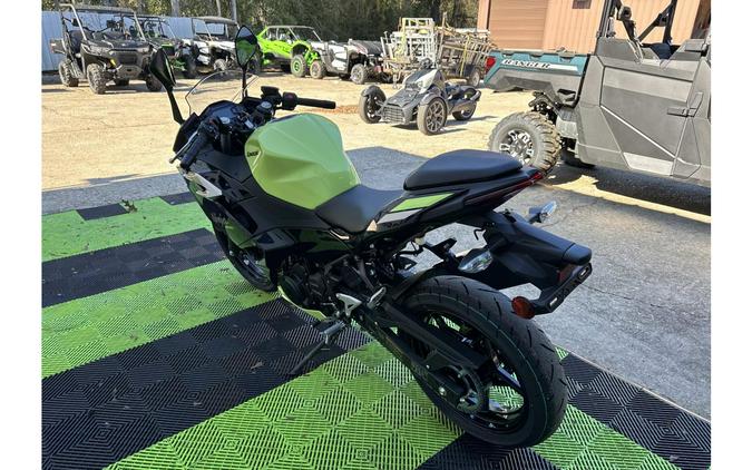 2026 Kawasaki Ninja® 500 ABS