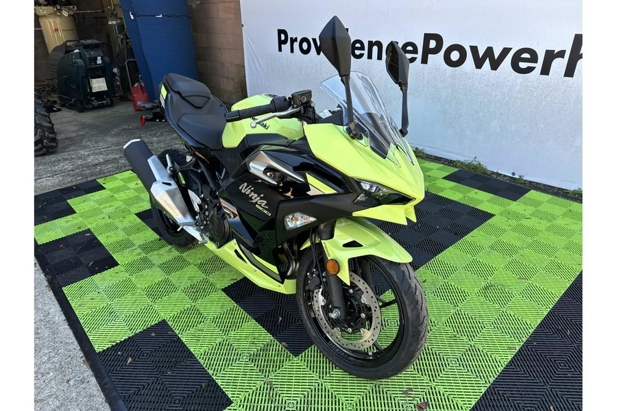 2026 Kawasaki Ninja® 500 ABS