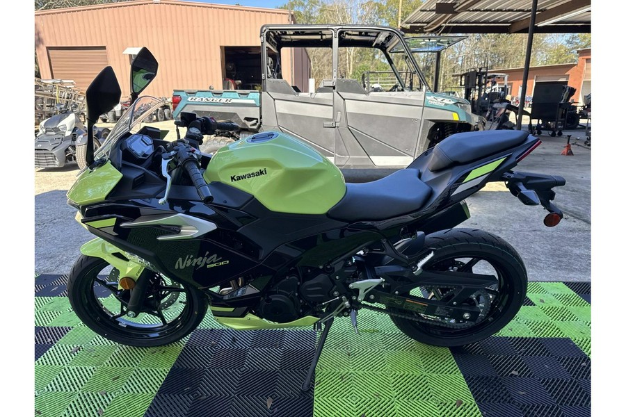 2026 Kawasaki Ninja® 500 ABS