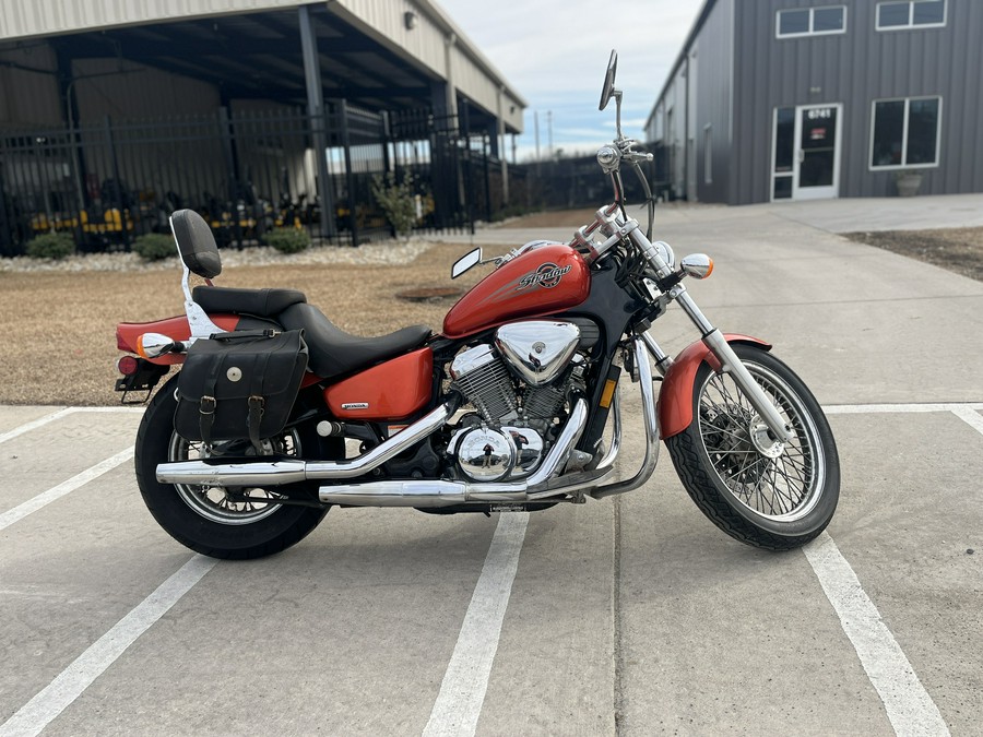 2005 Honda VT600CD5 Shadow Deluxe - M602313