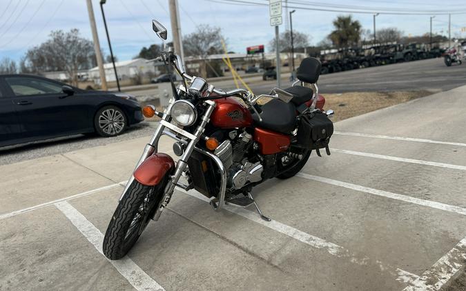 2005 Honda VT600CD5 Shadow Deluxe - M602313