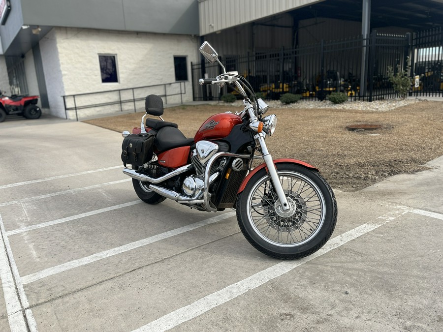 2005 Honda VT600CD5 Shadow Deluxe - M602313