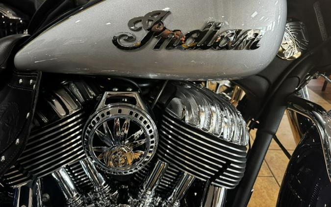 2017 Indian Motorcycle® Springfield Base