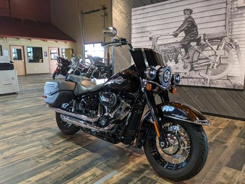 2018 Harley-Davidson Softail Heritage Classic 114 Review — From...