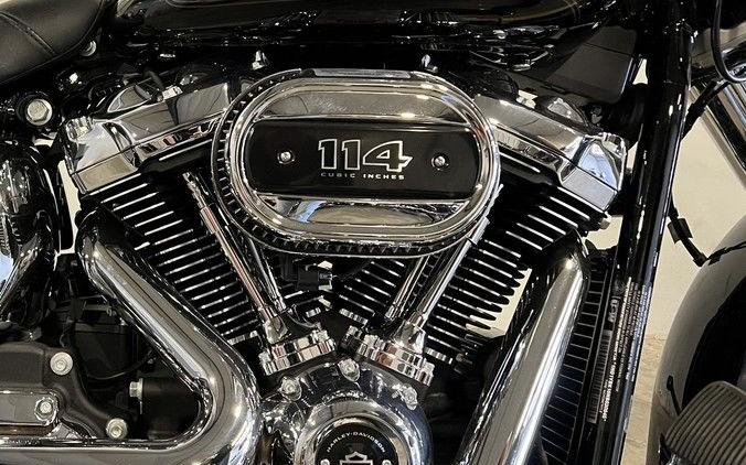 2022 Harley-Davidson® FLHCS - Heritage Classic 114