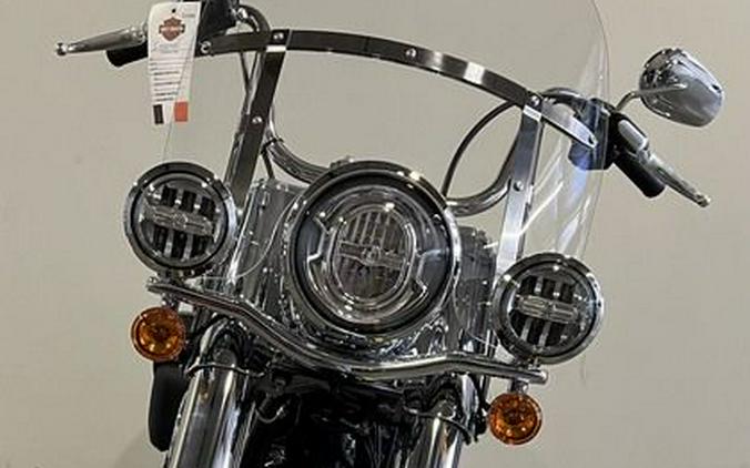 2022 Harley-Davidson® FLHCS - Heritage Classic 114