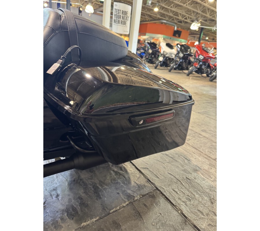 2025 Harley-Davidson Road King Special
