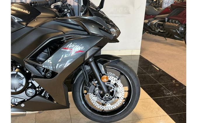 2026 Kawasaki NINJA 650 BASE