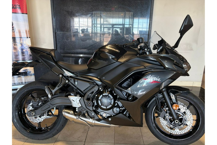 2026 Kawasaki NINJA 650 BASE