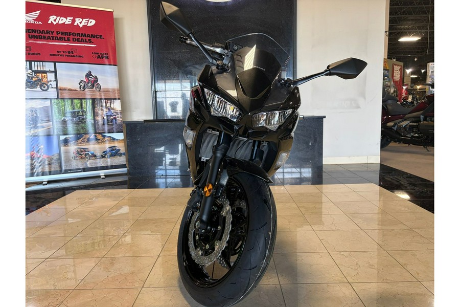 2026 Kawasaki NINJA 650 BASE