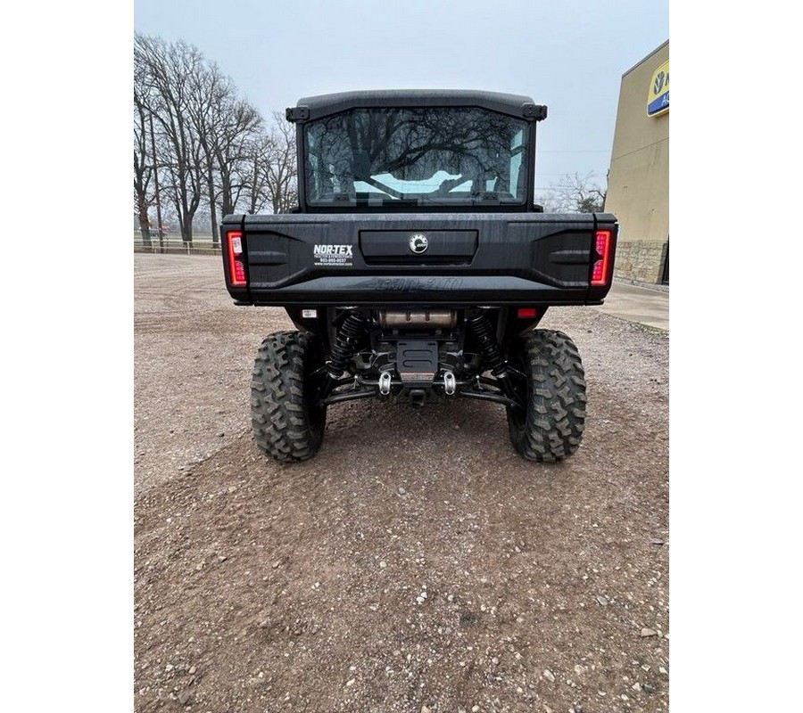 2026 Can-Am® Defender MAX XT CAB HD11