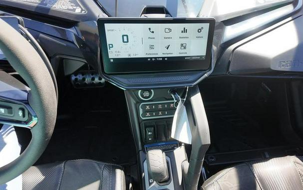 2026 Can-Am® Maverick R X rc