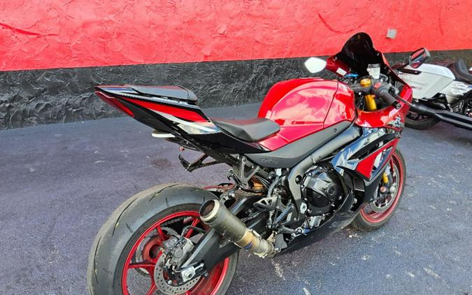 2025 Suzuki GSX-R1000