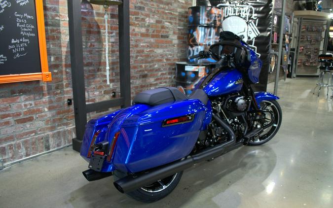 2024 Harley-Davidson Street Glide® Blue Burst