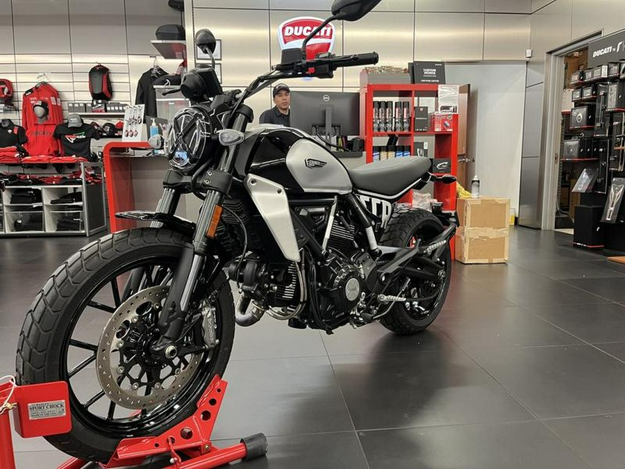 2023 Ducati Scrambler Next-Gen Icon Thrilling Black