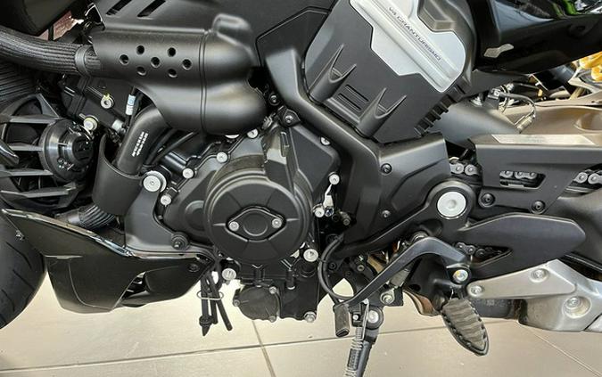 2023 Ducati Diavel V4 Thrilling Black