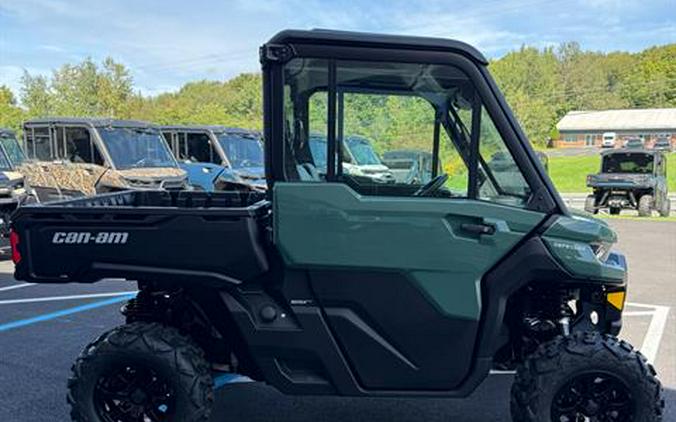 2026 Can-Am Defender DPS CAB