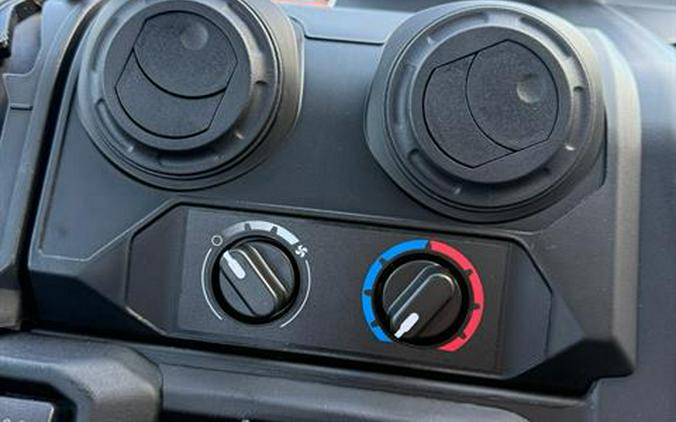 2026 Can-Am Defender DPS CAB