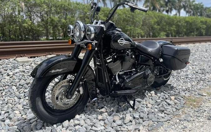 2020 Harley-Davidson® FLHC - Softail® Heritage Classic