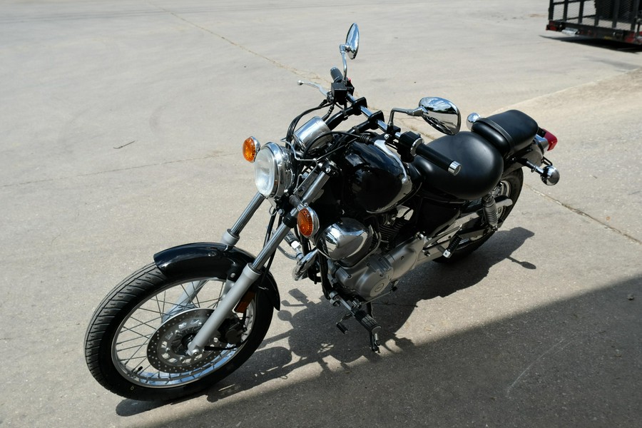 2025 YAMAHA V STAR 250