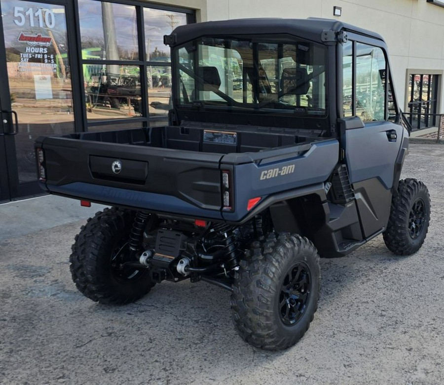 2026 Can-Am® Defender XT CAB HD11 With 10.25 in.display