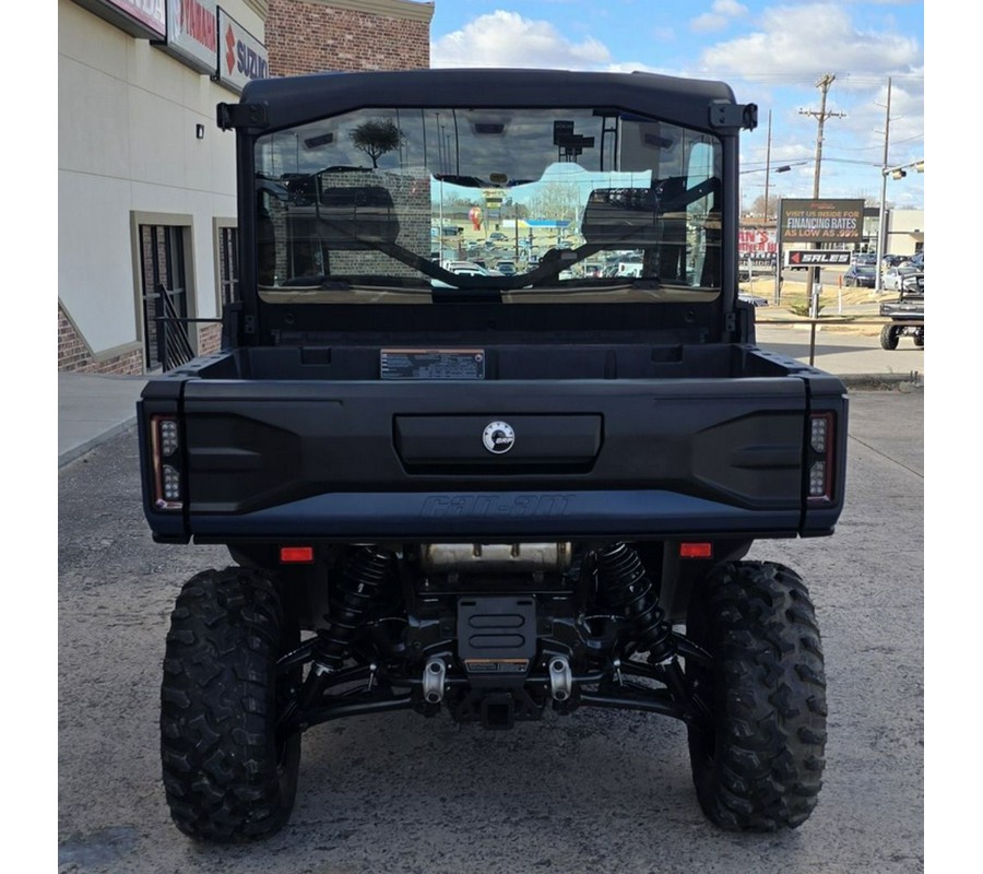 2026 Can-Am® Defender XT CAB HD11 With 10.25 in.display