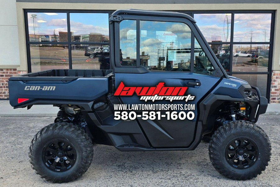2026 Can-Am® Defender XT CAB HD11 With 10.25 in.display
