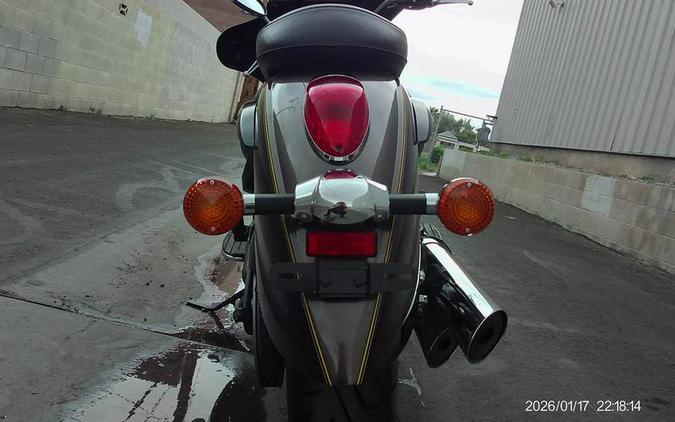 2023 Kawasaki Vulcan® 900 Classic