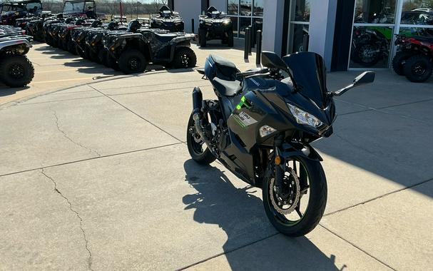 2023 Kawasaki Ninja® 400 ABS