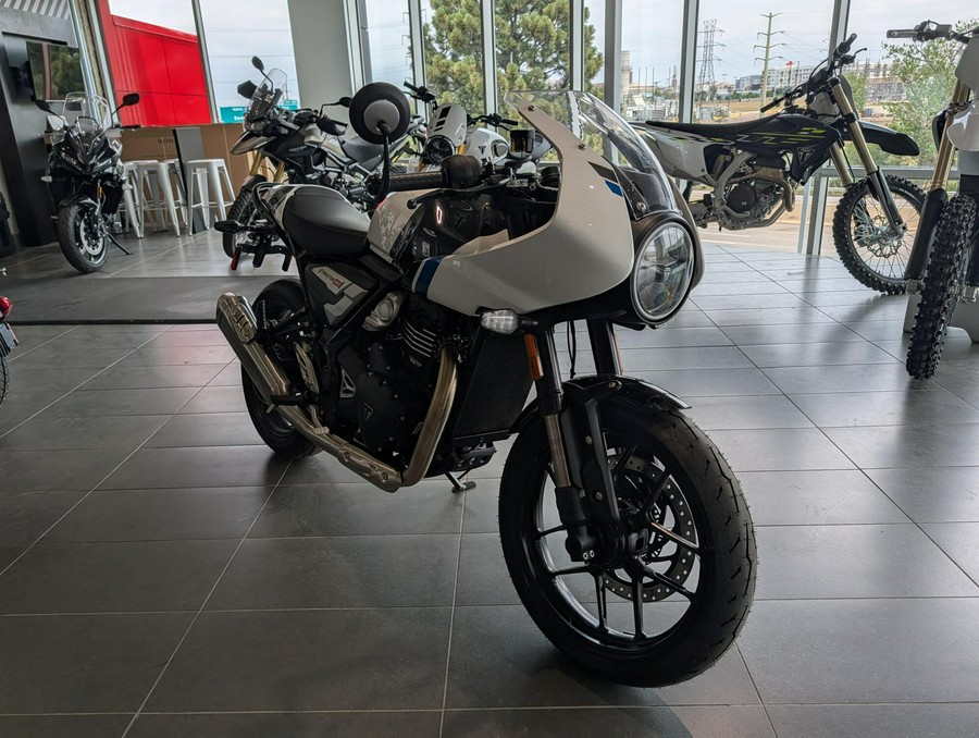 2026 Triumph Thruxton 400