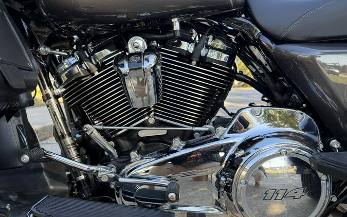 FLTRT 2023 Road Glide® 3